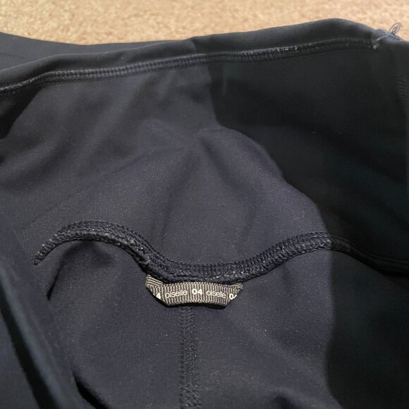 Oiselle Essential Bird Shorts - Picture 2 of 5